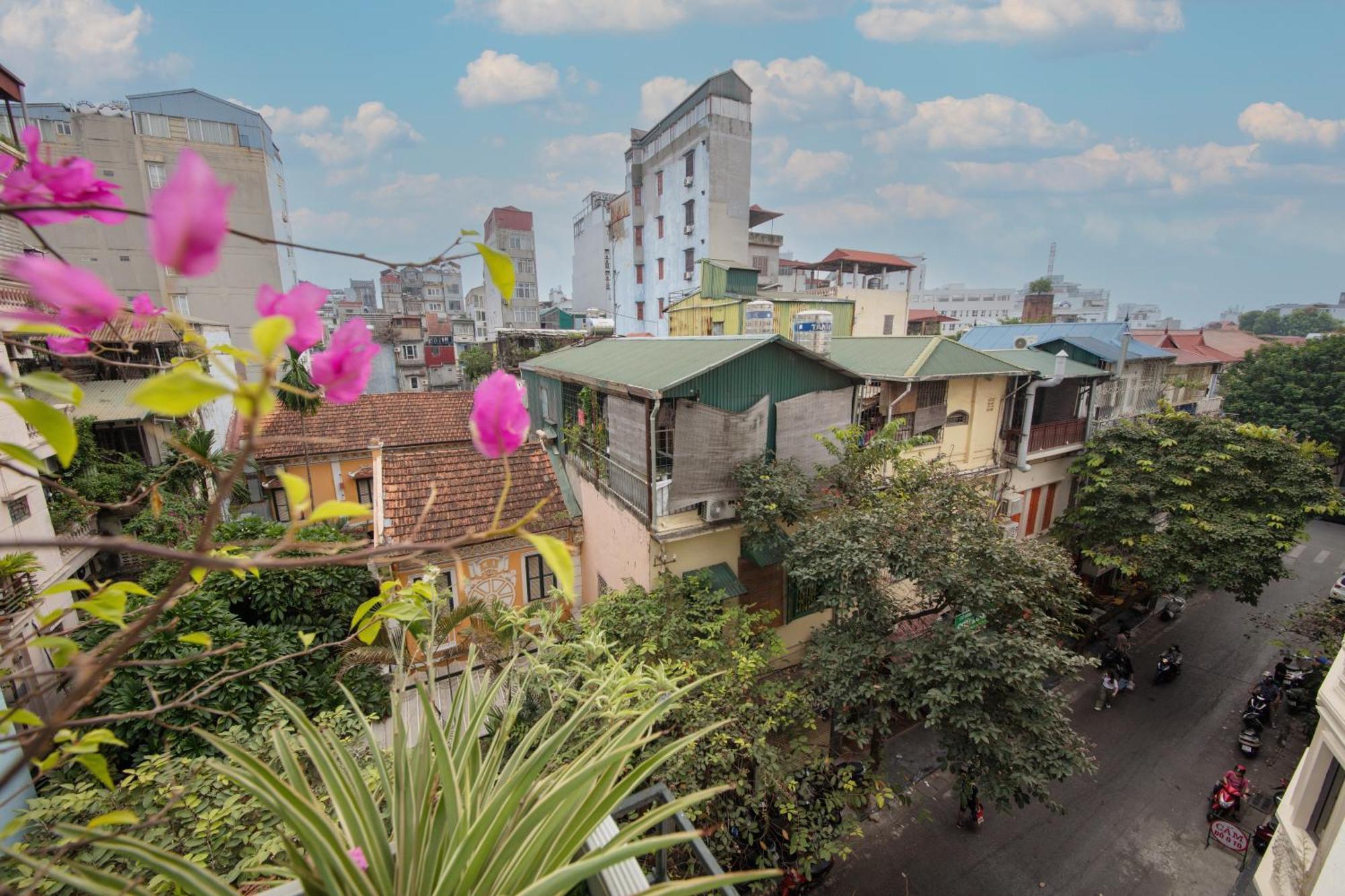 Golden Legend Boutique Hotel & Travel Hanoi Buitenkant foto